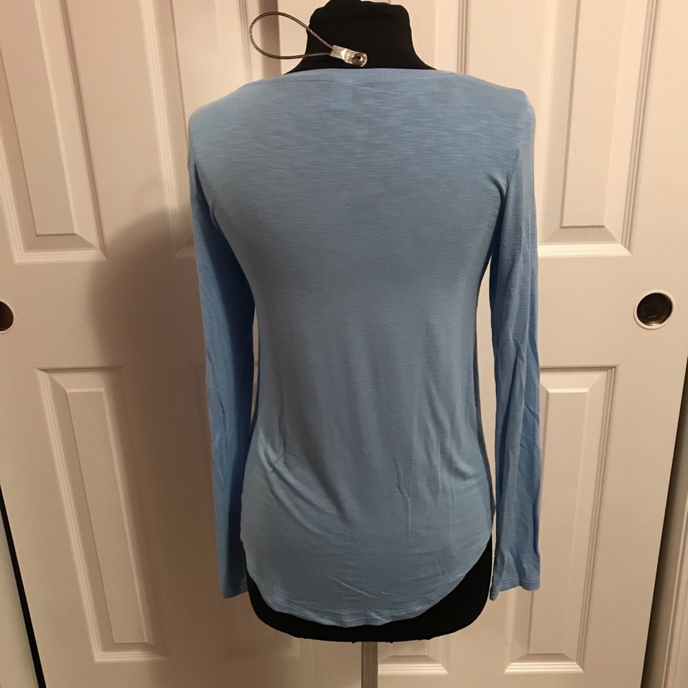 Blue long sleeve t-shirt with scoop neck